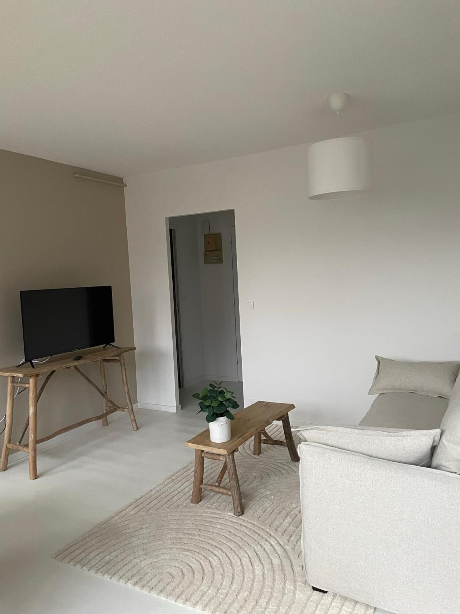Appartement Au Coeur De La Ponetie à Aurillac Extérieur photo